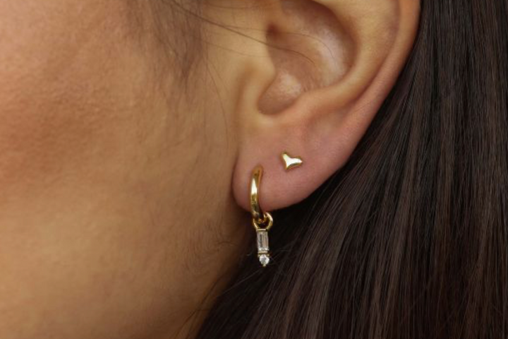 Karma Jewelry A147GP - Hinged Hoops EMMY Clear - Oorbellen Dames - 925 Sterling Zilver - 14K Gouden Plating - Goudkleurig - 19 MM