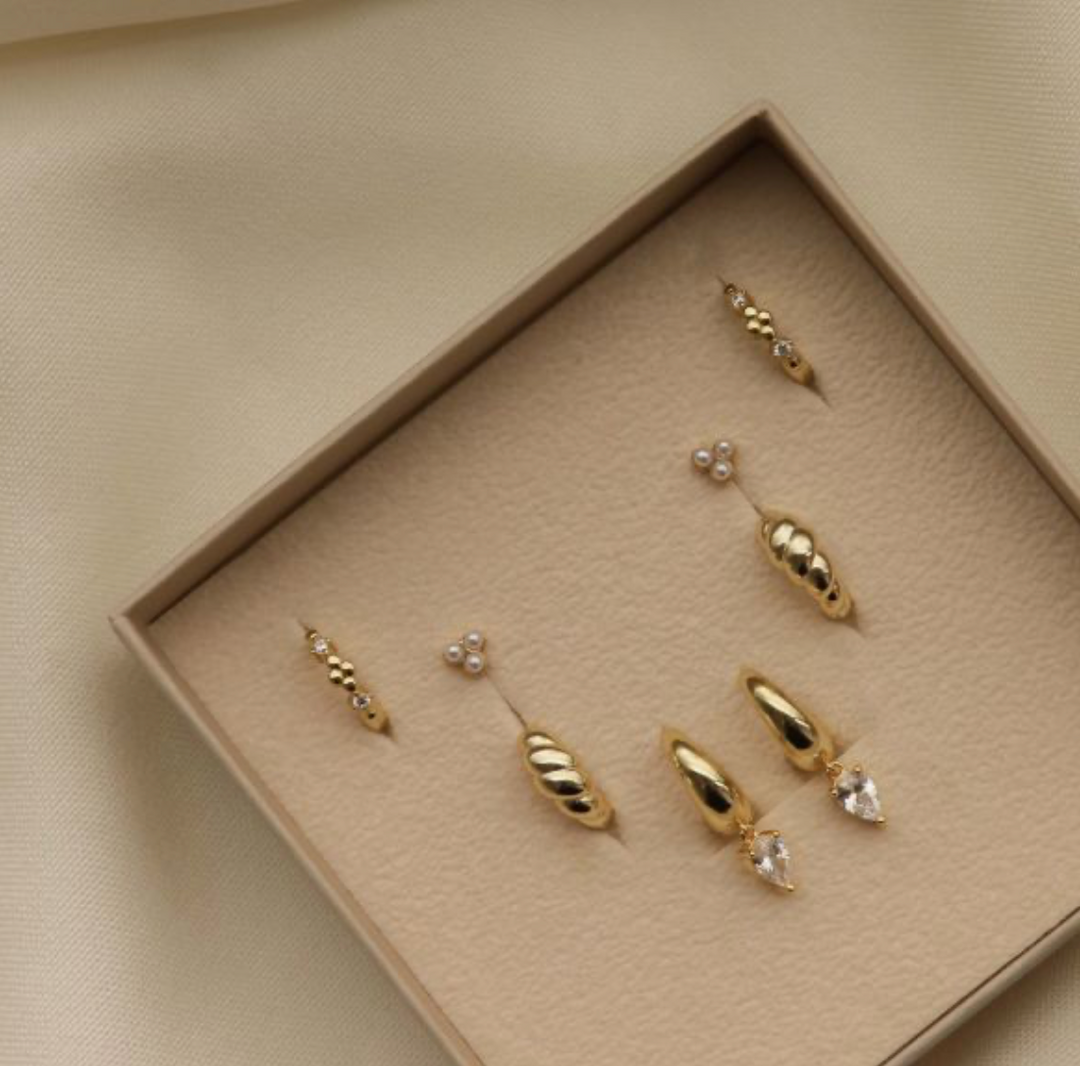 Karma Jewelry A168GP - Moo - Earrings Hoops Drops Zirconia Dames Oorbellen - 925 Sterling Zilver - 14K Gouden Plating - Goudkleurig - 20 MM