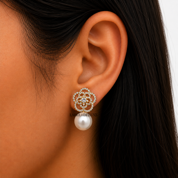Label Deluxe Collection FL2069 - Dames Oorbellen - Flower Pearl - Brass 18K Gold Plating - 2.5 CM