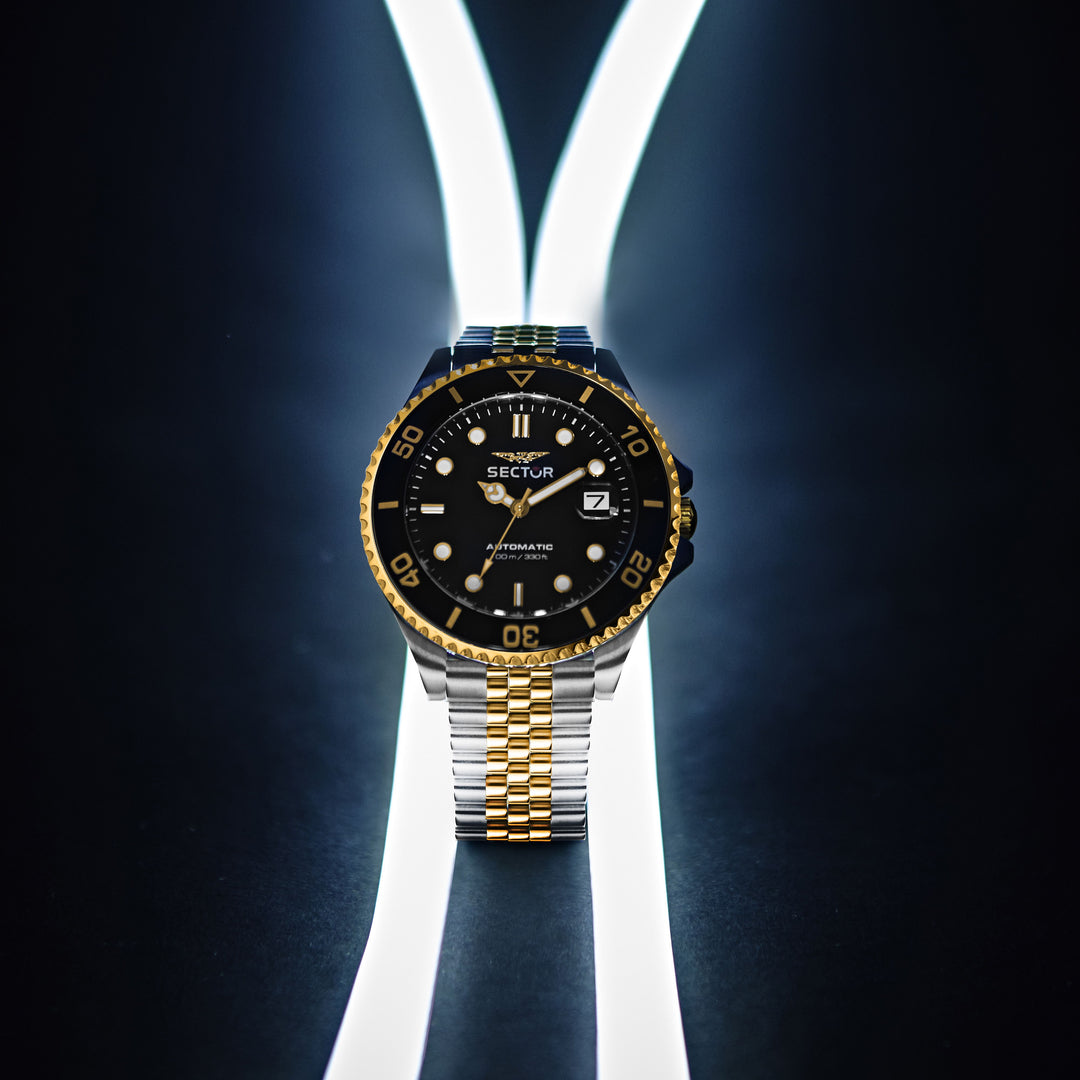 Sector No Limits watch R3223161015 230 Automatic Collection - Herenhorloge - 43 MM - Zilver/Zwart/Goud