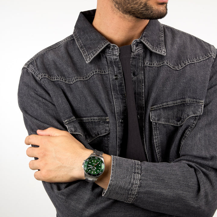 Sector No Limits watch R3223161020 230 Automatic Collection - Herenhorloge - 43 MM - Zilver/Groen