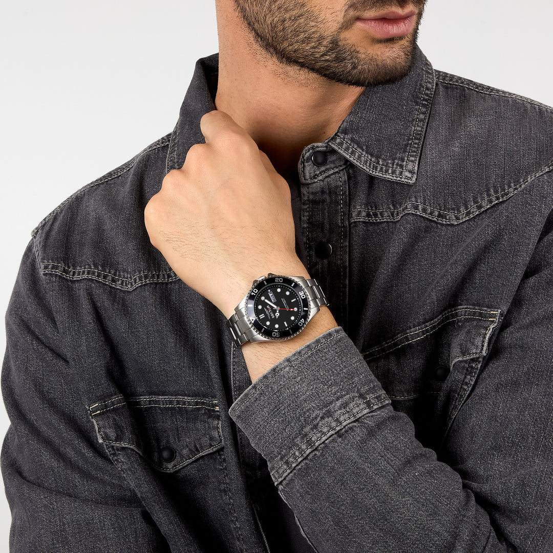 Sector No Limits watch R3223161021 230 Automatic Collection - Herenhorloge - 43 MM - Zilver/Zwart