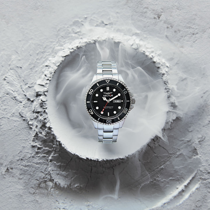 Sector No Limits watch R3223161021 230 Automatic Collection - Herenhorloge - 43 MM - Zilver/Zwart