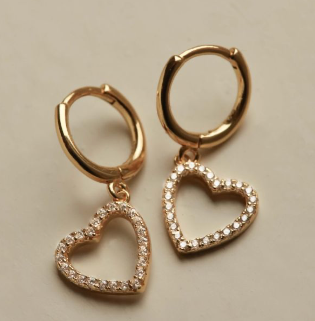 Karma Jewelry A117 - Earrings HEART OPEN STONES - Oorbellen Dames - 925 Sterling Zilver - 14K Gouden Plating - Goudkleurig - 23 MM