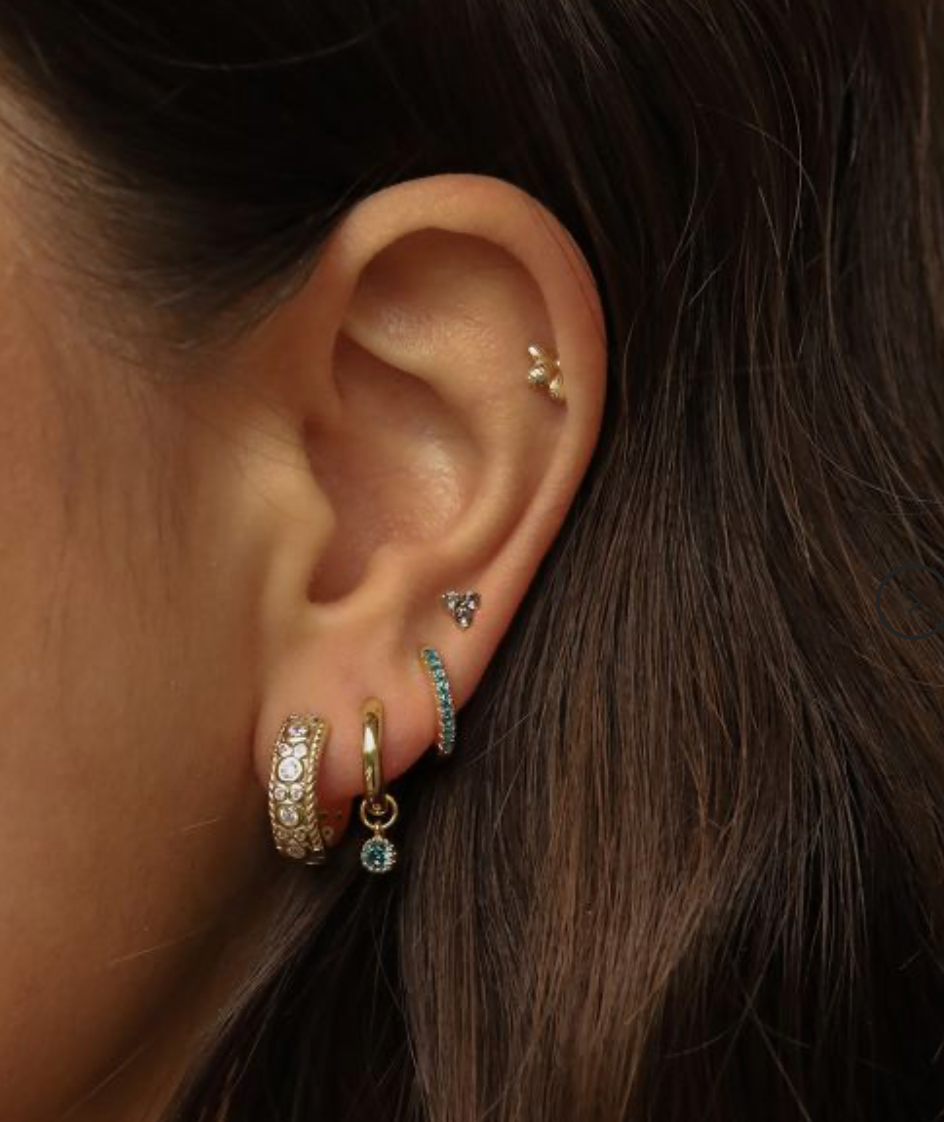 Karma Jewelry earrings A66_TB - Dames Oorbellen - Hinged Hoops Symbols Dotty Zirconia - Teal Blue - Goud - 17mm
