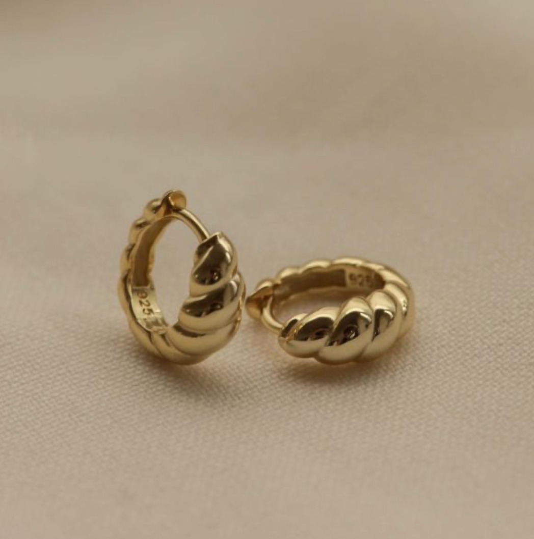 Karma Jewelry H628GP - Hoops Svea Croissant - Oorbellen Dames - 925 Sterling Zilver - 14K Gouden Plating - Goud kleurig - 14 MM