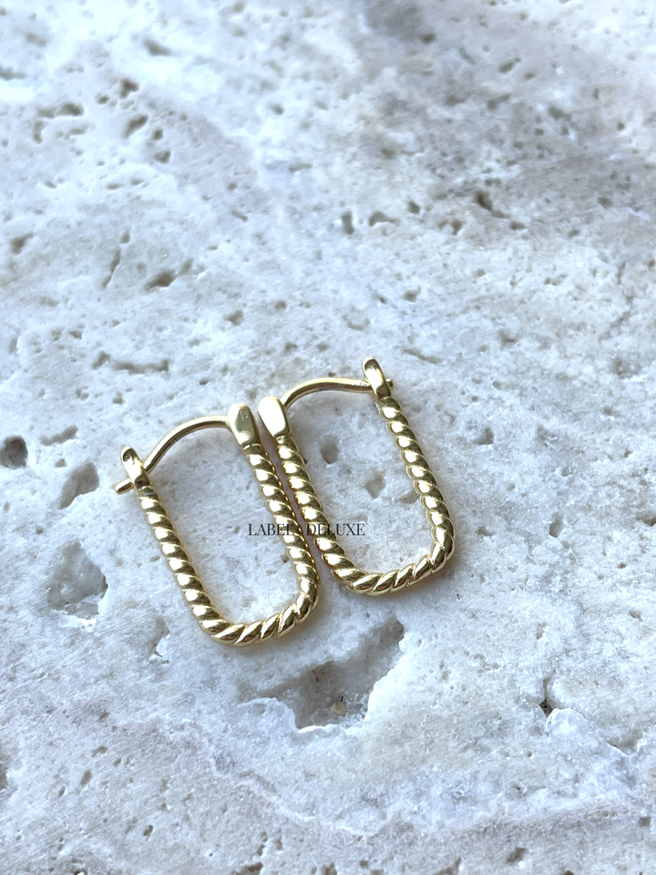 Karma Jewelry oorbellen H128GP - Dames Oorbellen - Hinged Hoops Tidy Twist 12MM - Goud