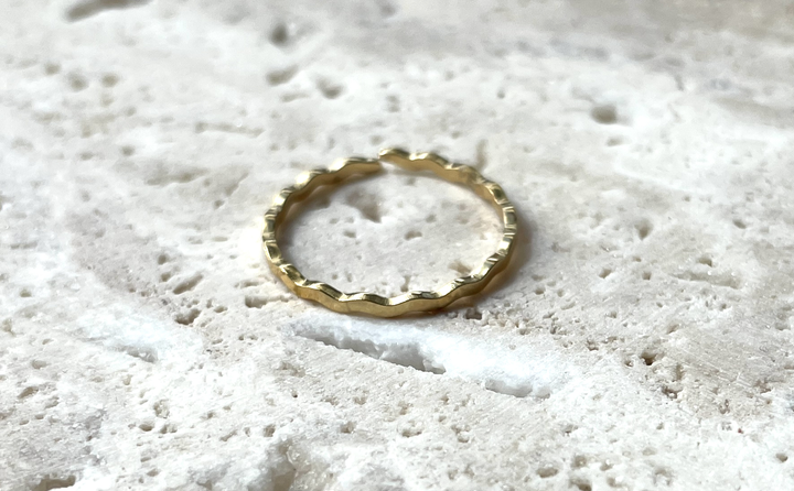 Label Deluxe Bijoux ring MW01G - Dames Ring - Mini Wave - Goud - Verstelbaar